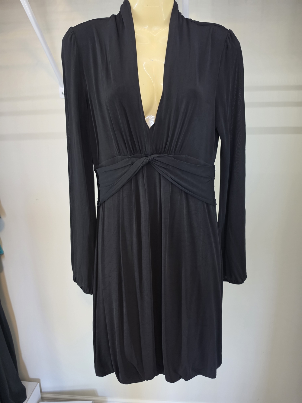 GUESS BY MARCIANO BLACK LINED BODYCON V-NECK MINI DRESS SIZE S